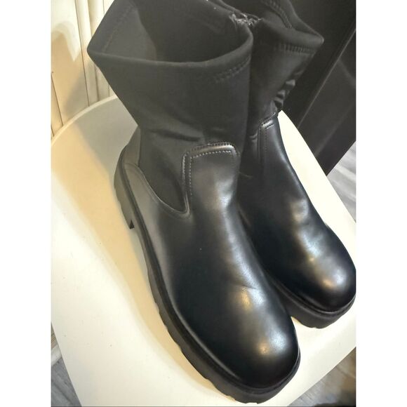 Zara Women's Stretch Side Zip Lug Chunky Sole Ankle Boots Black Size 40 NWOT - Picture 10 of 12